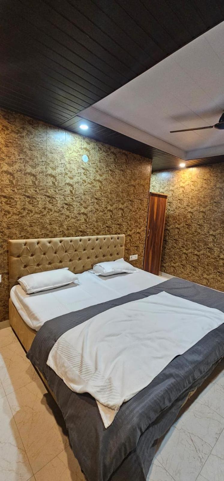 Hotel Mussoorie Gold Mary מראה חיצוני תמונה